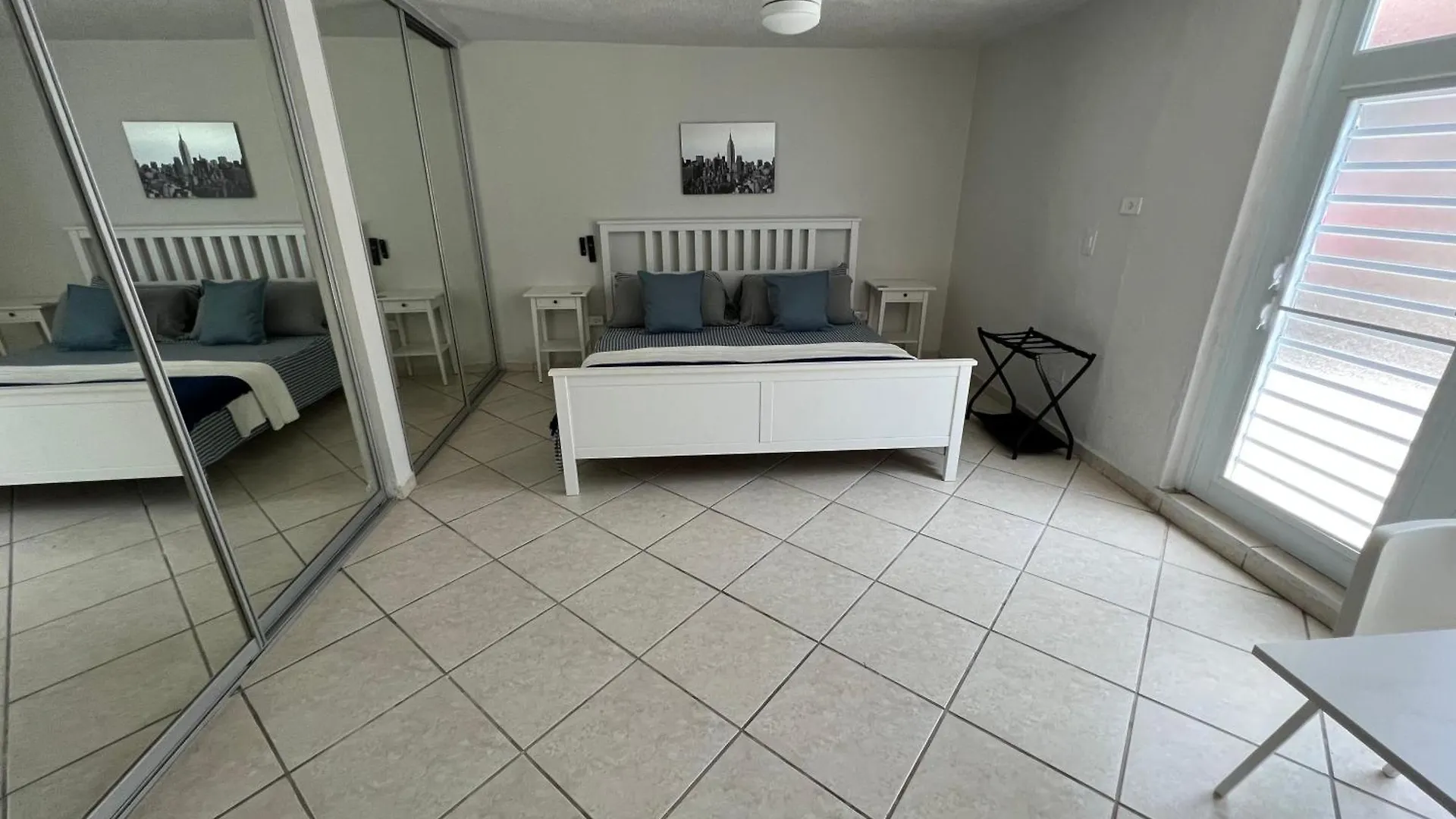 Kasa Metropolis Villa Carolina Feriehus